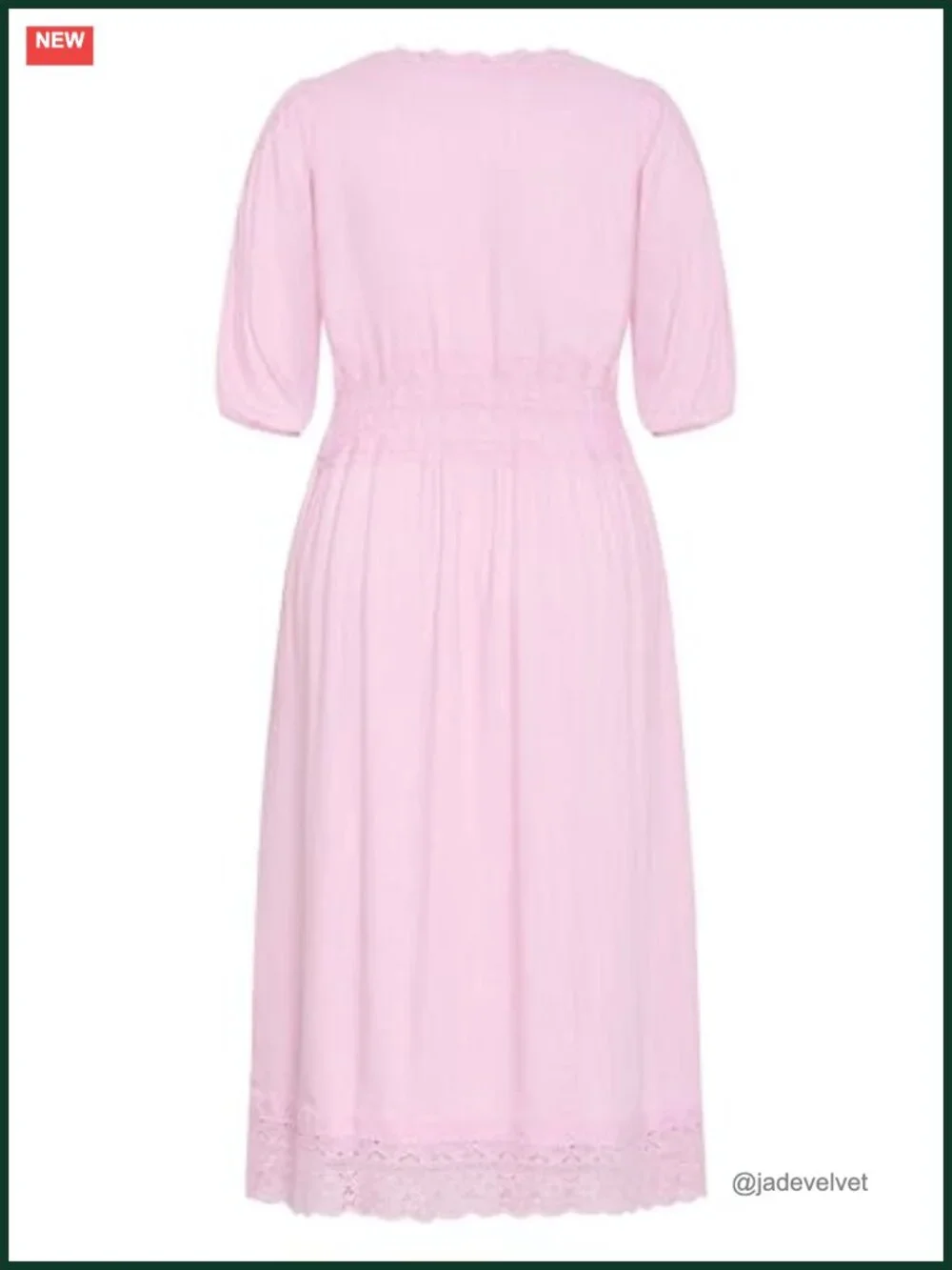 N/A flattering neckline